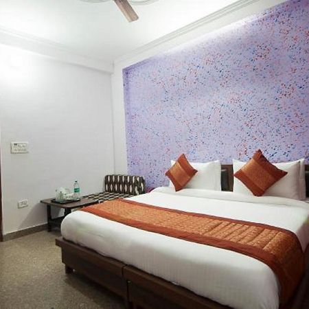 Airport Hotel Green Heights New Delhi Extérieur photo