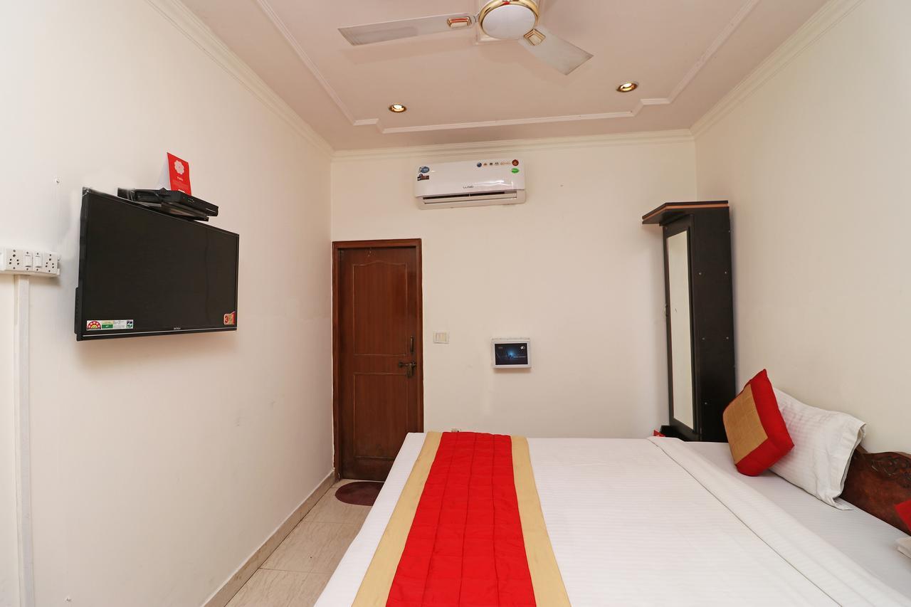 Airport Hotel Green Heights New Delhi Extérieur photo