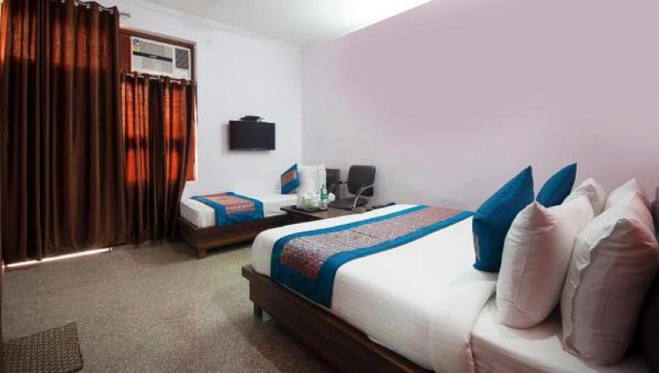 Airport Hotel Green Heights New Delhi Extérieur photo